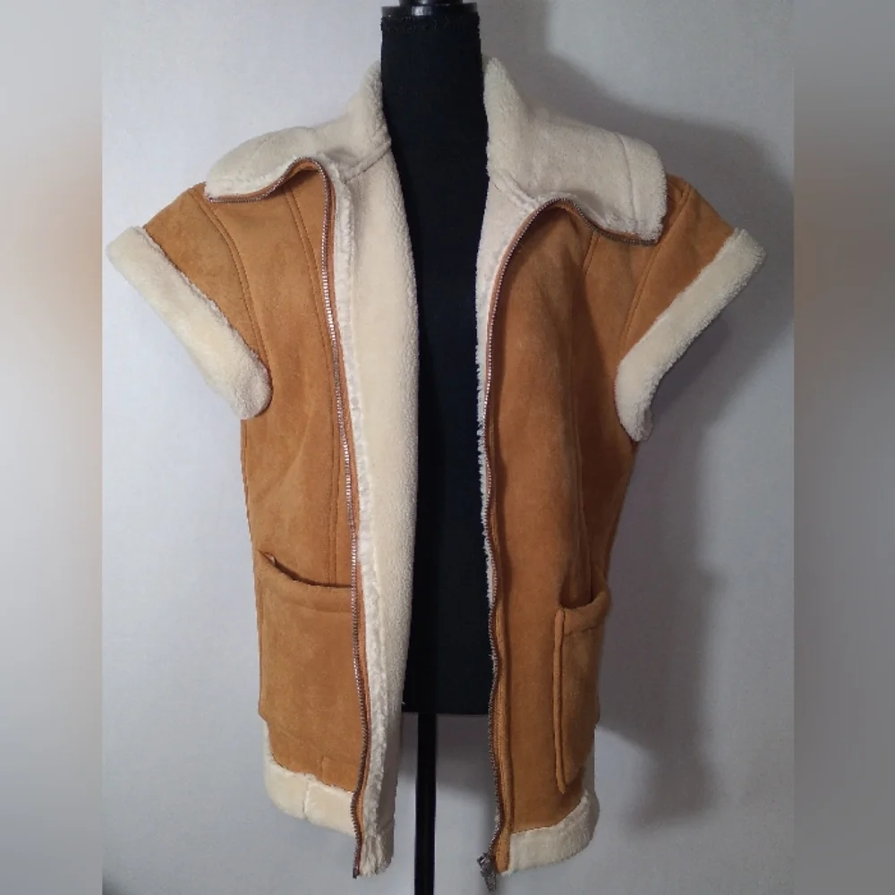 BLANKNYC Biscotti Faux Suede Oversized Collar Vest Women's Size- Small - Picture 5 of 11